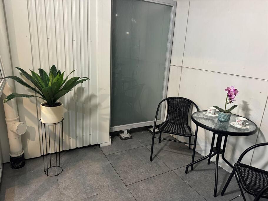 Stunning 3 Bd - 2 Bth City Apt - Pool & Carpark Auckland Ngoại thất bức ảnh