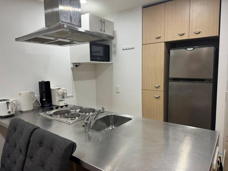 Stunning 3 Bd - 2 Bth City Apt - Pool & Carpark Auckland Ngoại thất bức ảnh